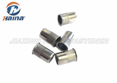 Nhôm đinh tán ren M8 với khả năng chống ăn mòn tốt