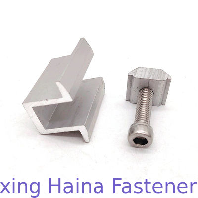 Bảng điều khiển năng lượng mặt trời Gắn Kẹp nhôm giữa với Vít đầu ổ cắm Hex